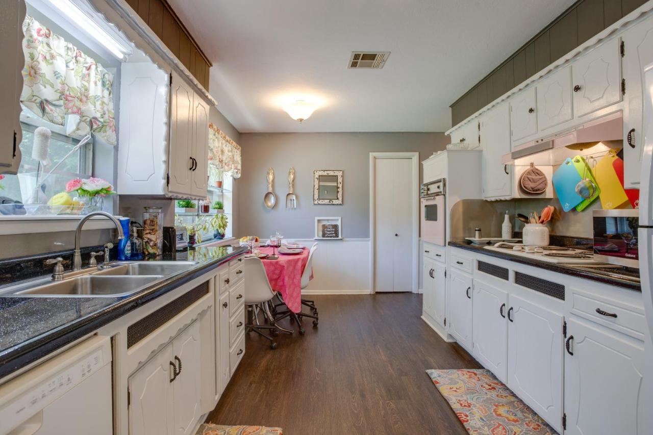 Norman Home With Yard, Walk To Park And Ou Campus! Extérieur photo